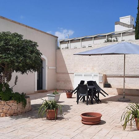 I Due Carrubi Villa Ostuni Exterior photo
